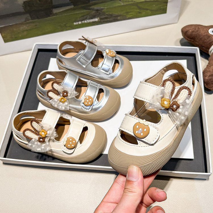 Girl Baby Cute Pendant Sandals Summer New Children's Princess Shoes Baotou Little Girl Soft Soled Shoes photo 7
