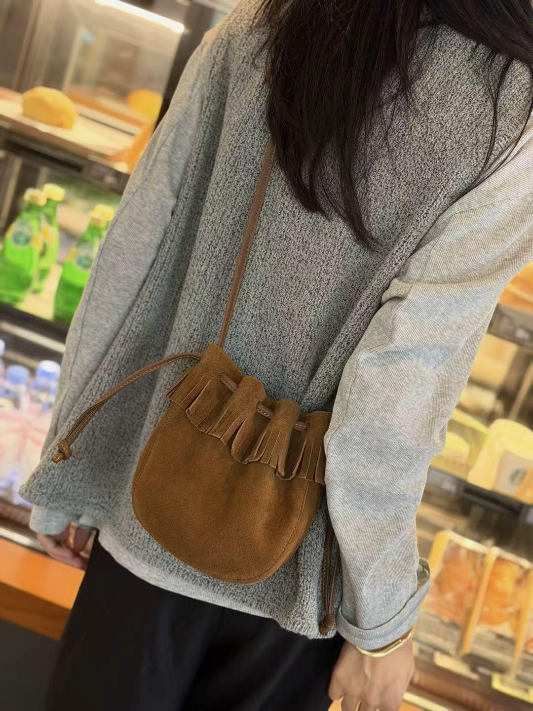 Tassel Bucket Bag, Genuine Leather Single Shoulder Diagonal Cross Bag, 2026 New Drawstring Armpit Bag, High-end Women's Commuting Small Bag - Brown photo 2