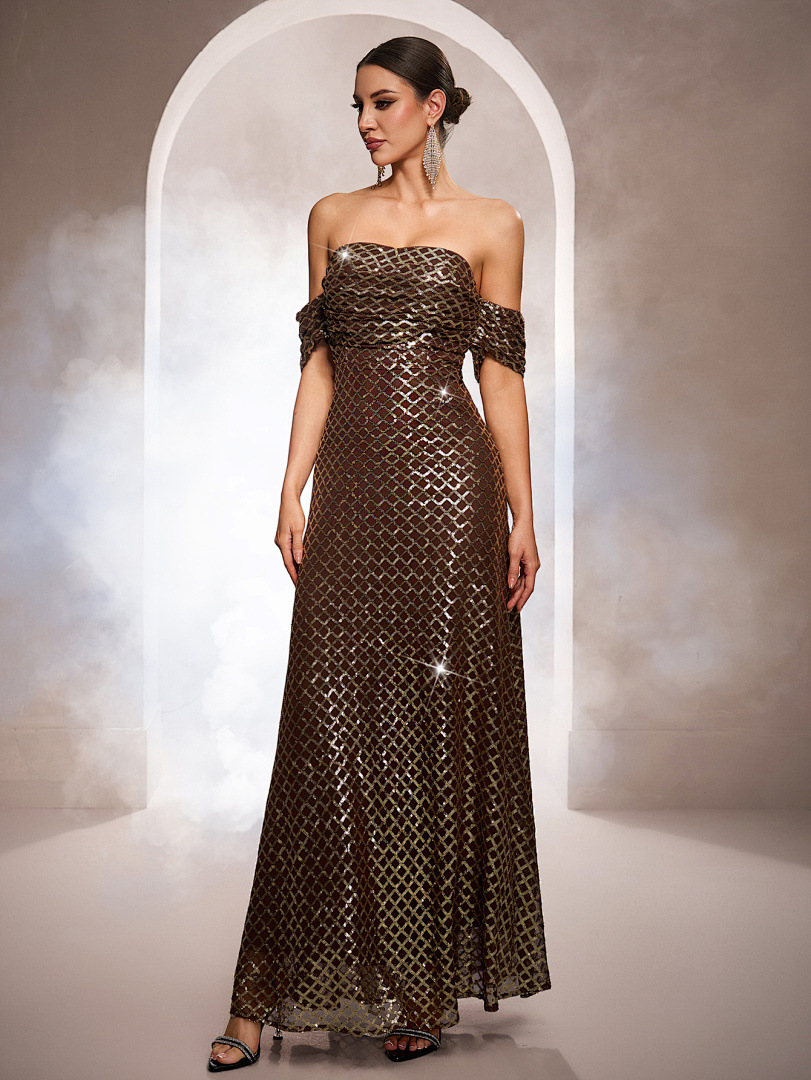 Sleeveless Off-the-shoulder Bodycon Sequined A-line Evening Gown photo 4
