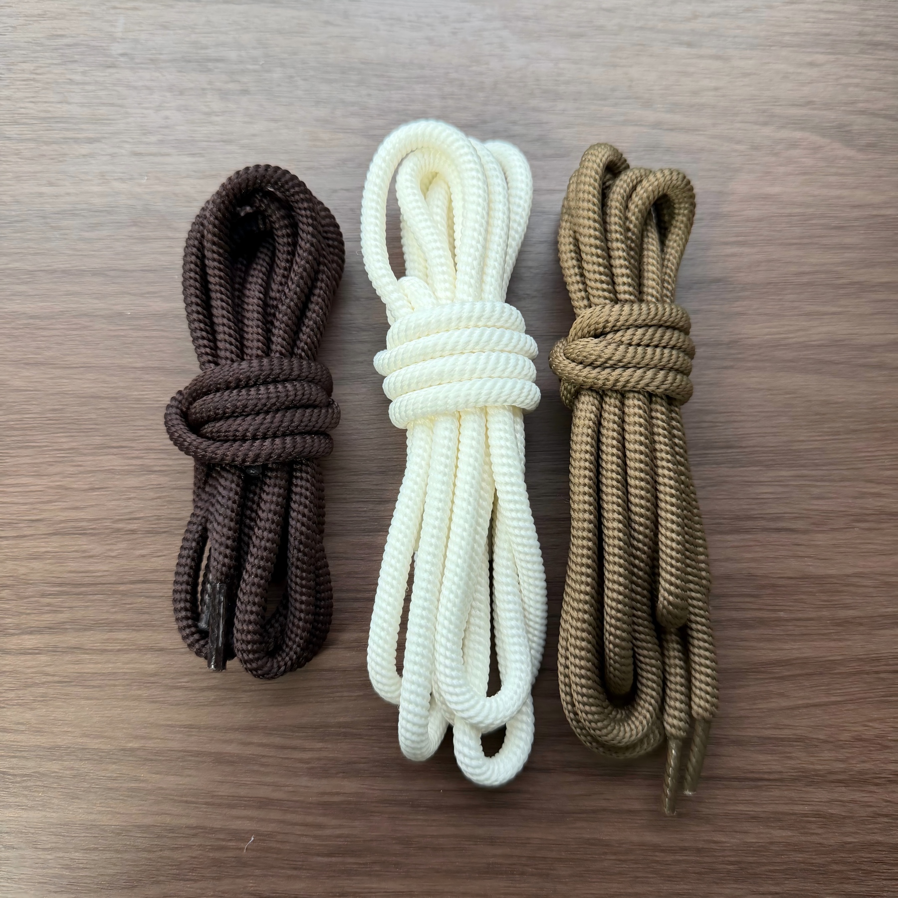 Round Solid-Color Ribbed Shoelaces photo 4