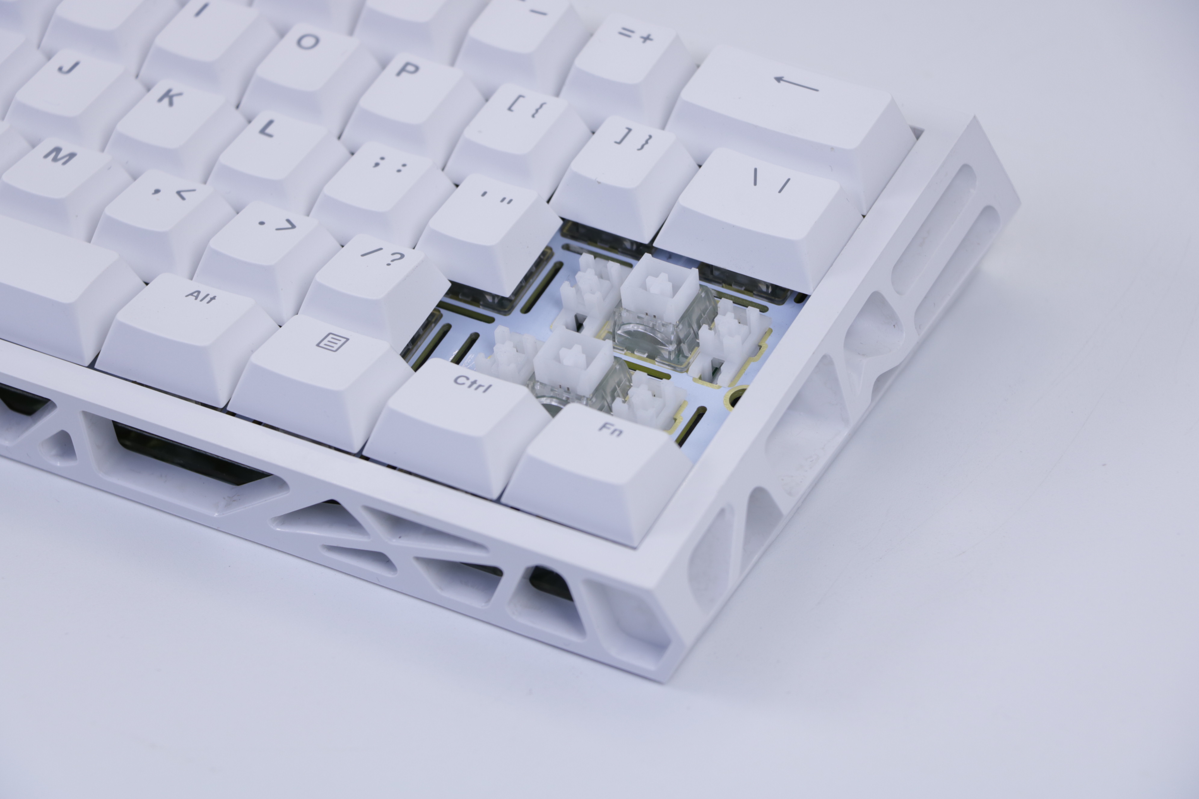 NC61 Magnetic Shaft Single-Mode Mechanical Keyboard photo 6