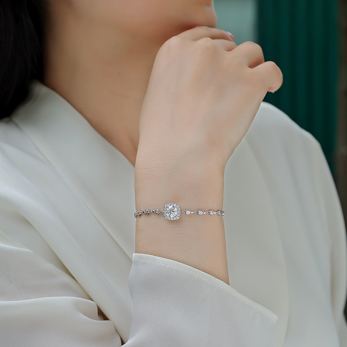 S925 Silver 1ct Cushion Halo Moissanite Bracelet, D VVS1 16&5cm Adjustable, GRA Certified photo 6