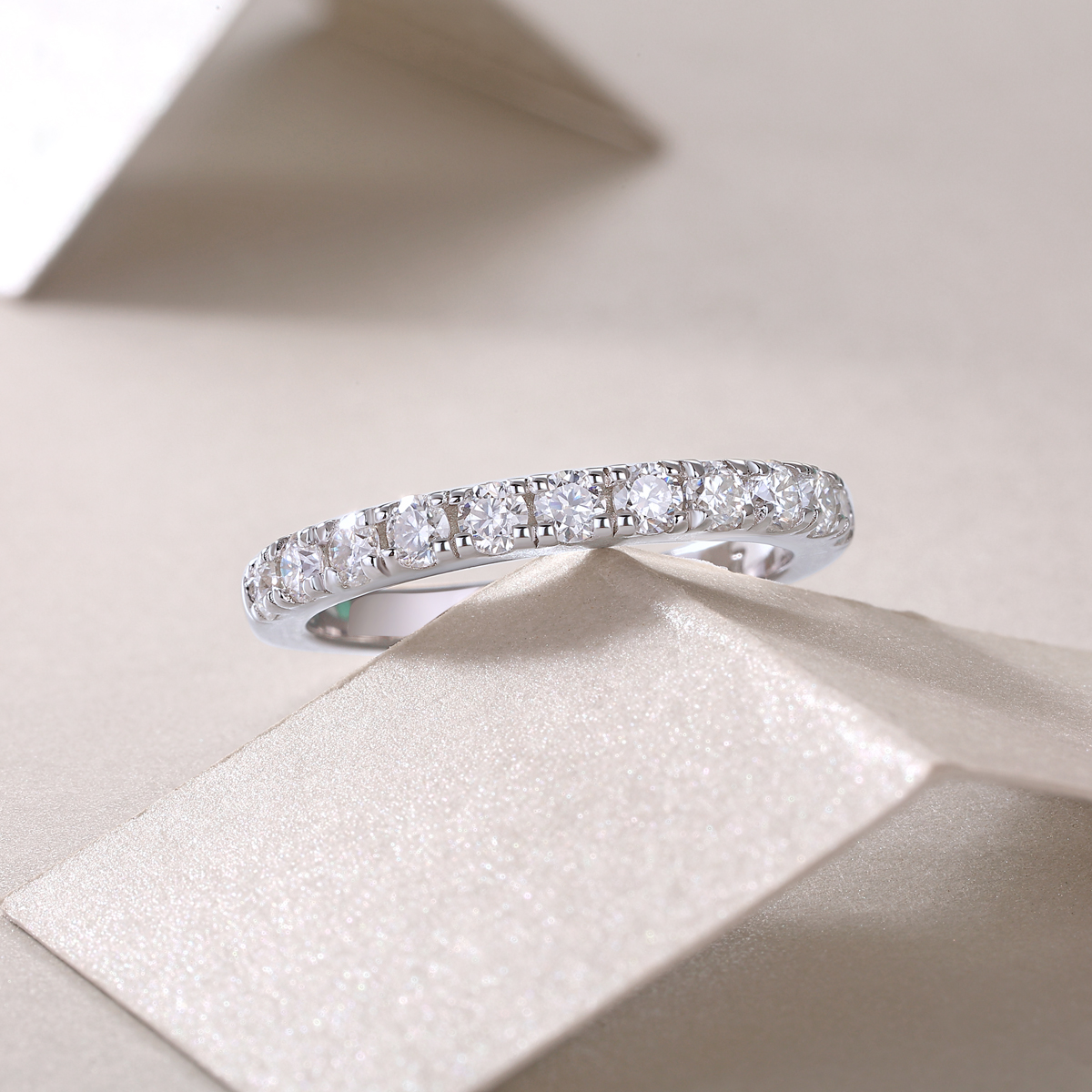 S925 Silver 2.6g Platinum Plated Moissanite Ring, 3.0mm 8pcs D VVS1 Half Eternity Band, GRA Certified US 5-9 photo 4