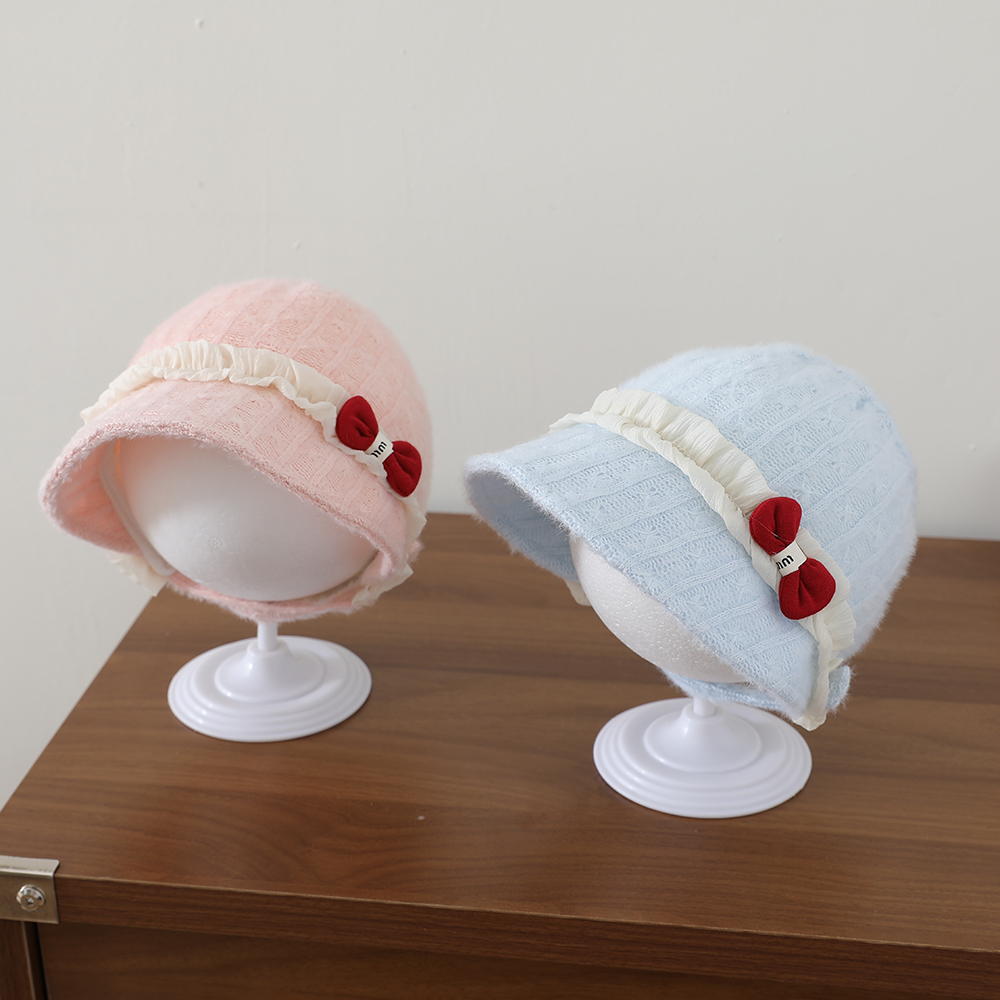 Sweet Style Children's Plush Beanie With Soft Wooden Earflaps And Pleated Edges, Red Bow Knitted Hat, Warm Fishing Hat photo 5