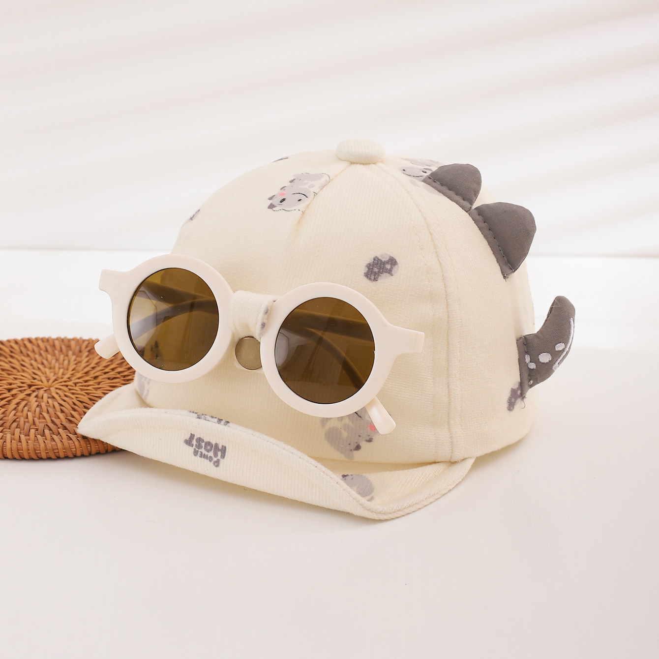 Fall Gender-neutral Three-dimensional Cartoon-style Ears With Glasses Decoration For Baby's Daily Cute Outfit Hat photo 4