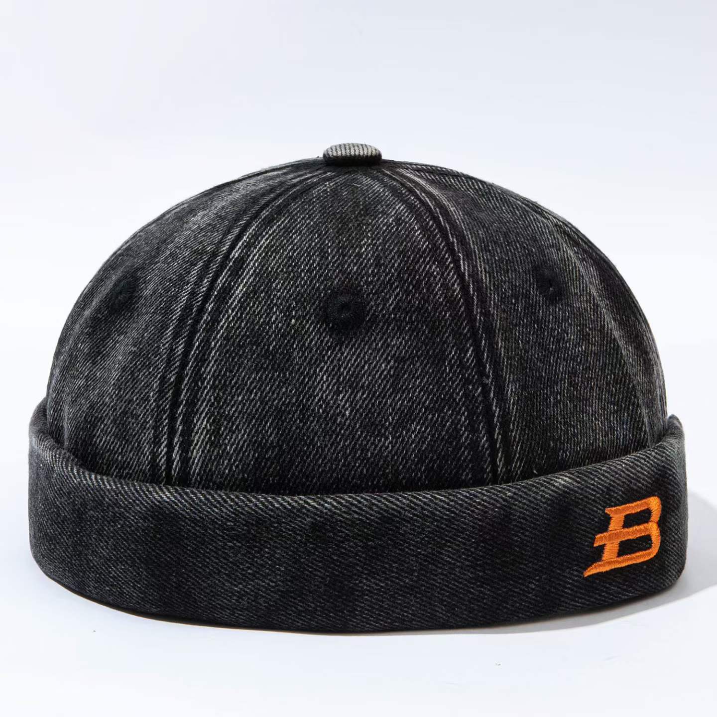 The Summer Men's And Women's Identical Letter B Embroidered Simple And Casual Style Master Hat Is Suitable For Outdoor Daily Shopping. photo 4