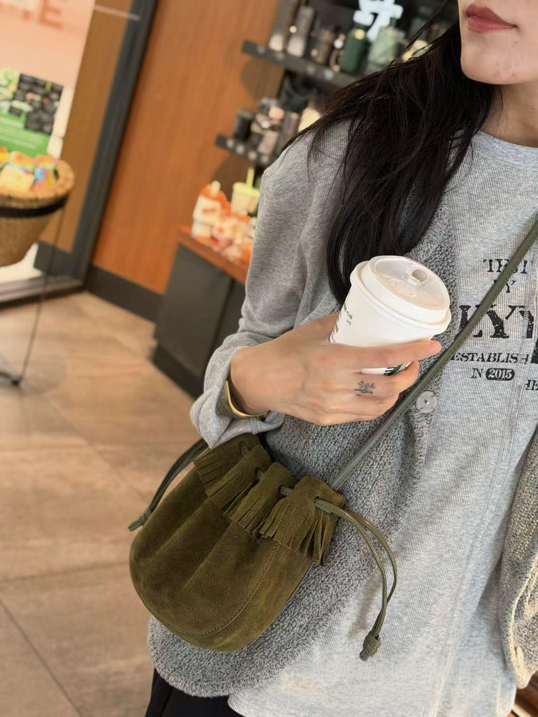 Tassel Bucket Bag, Genuine Leather Single Shoulder Diagonal Cross Bag, 2026 New Drawstring Armpit Bag, High-end Women's Commuting Small Bag - Green photo 1