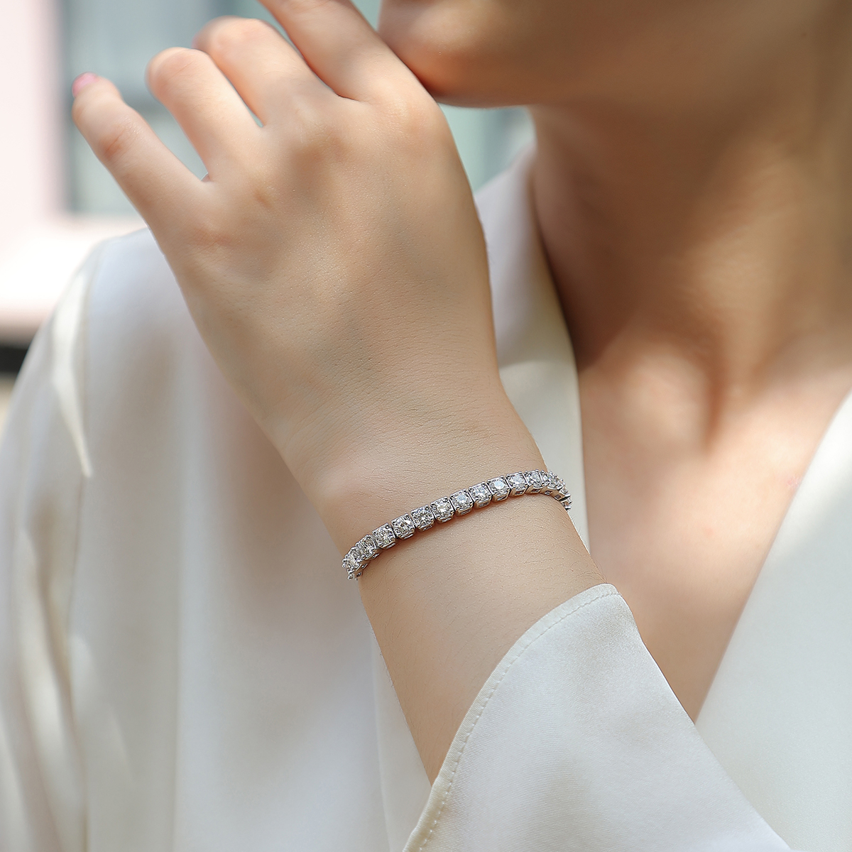 S925 Silver Adjustable Tennis Bracelet, 3-5mm D VVS1 Moissanite, 19cm, GRA Certified photo 4