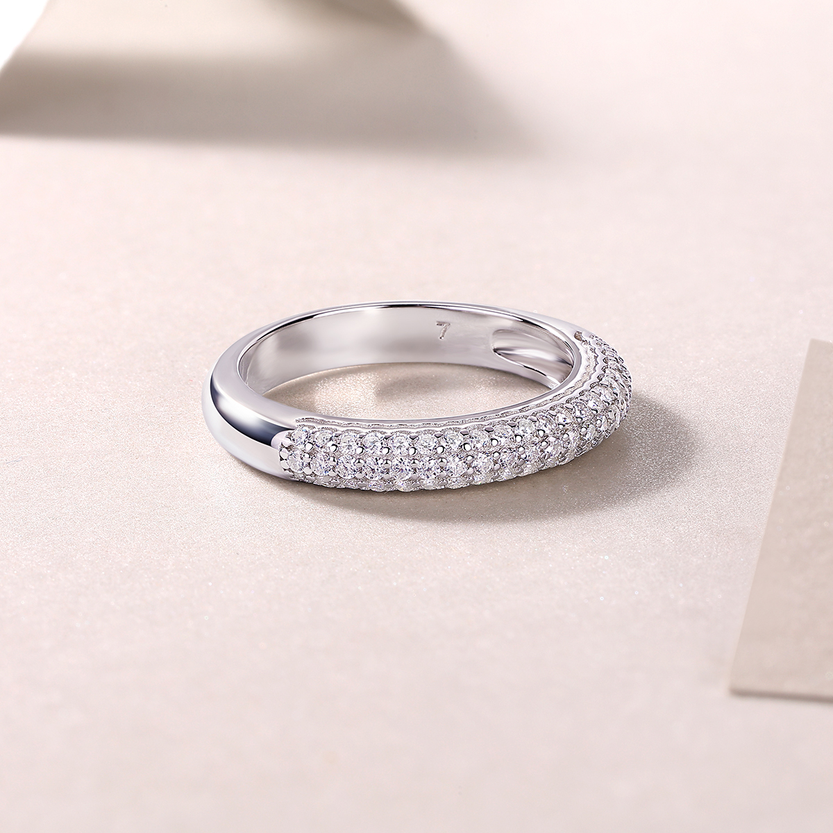 S925 Silver 3.3g Platinum Plated Moissanite Ring, 4.0mm 63pcs D VVS1 Micro Pave Band, GRA Certified US 5-9 photo 7