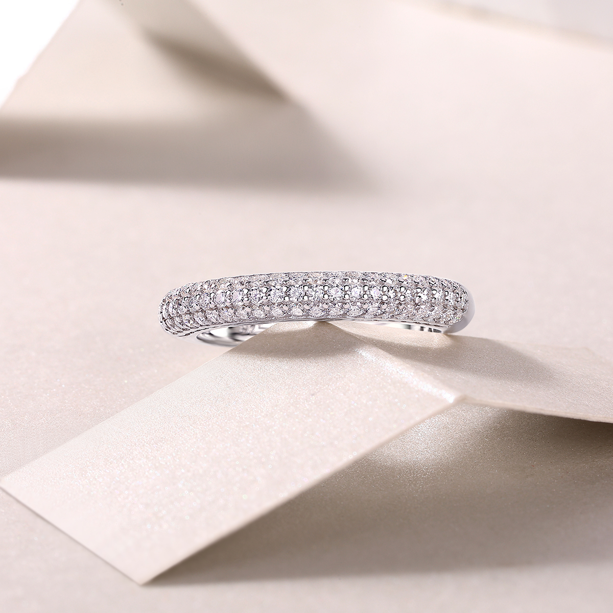 S925 Silver 3.3g Platinum Plated Moissanite Ring, 4.0mm 63pcs D VVS1 Micro Pave Band, GRA Certified US 5-9 photo 6