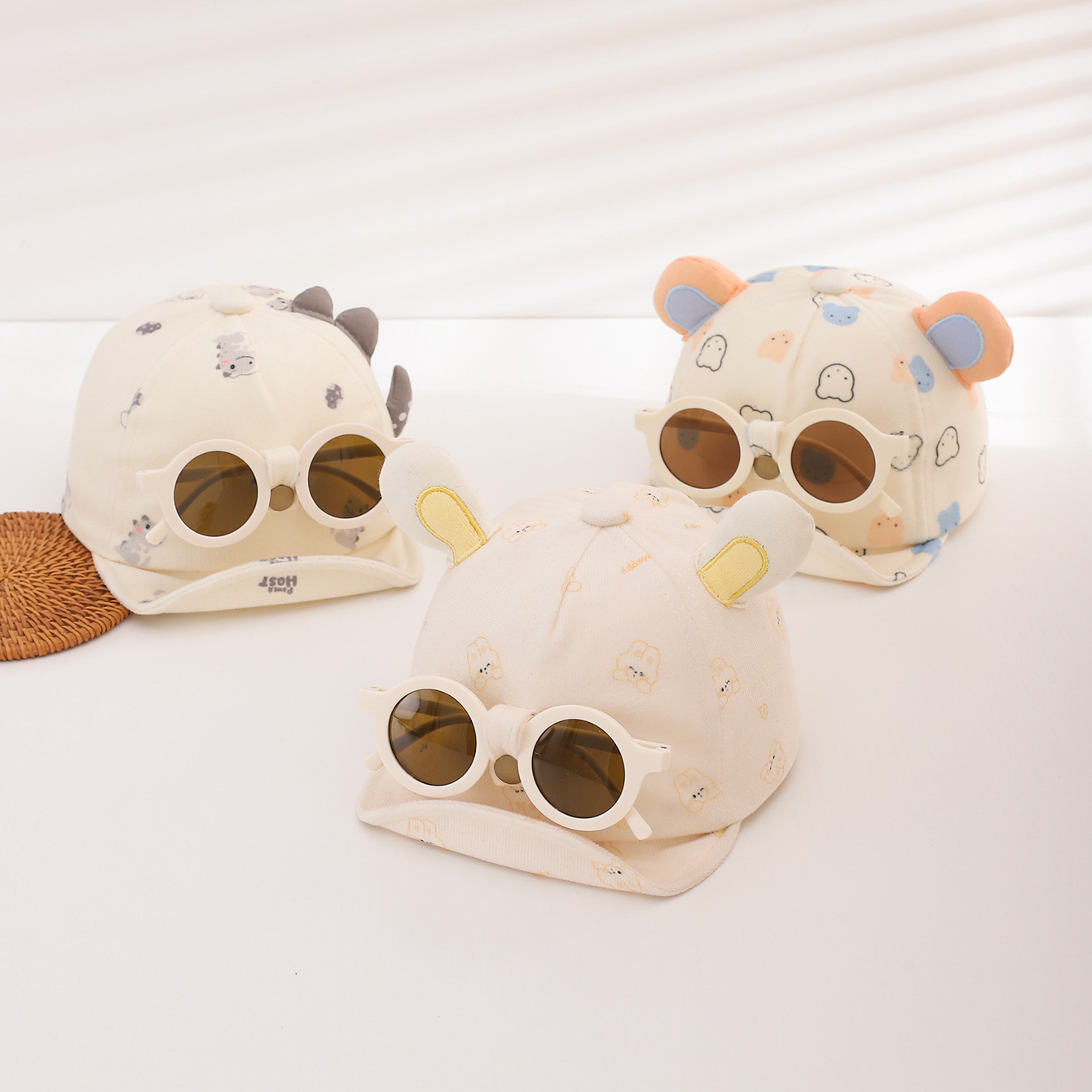 Fall Gender-neutral Three-dimensional Cartoon-style Ears With Glasses Decoration For Baby's Daily Cute Outfit Hat photo 5