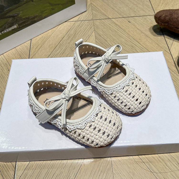 Children's Fashion Hollow Princess Shoes Summer New Style Girls' Soft Bottom Hollow Baotou Little Girls' Anti Slip Sandals photo 2