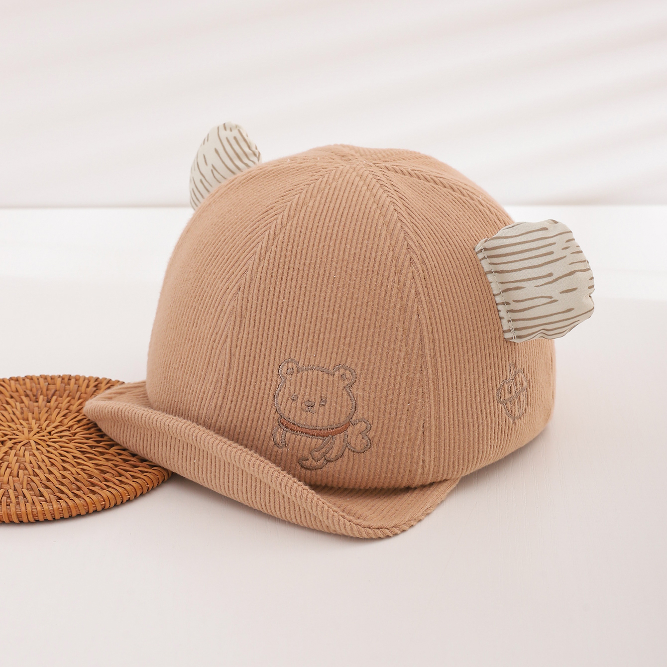 Fall Boys And Girls Bear Embroidered Soft Top Short Brimmed Hat For Baby Soft Corduroy Children's Outdoor Travel Hat photo 2