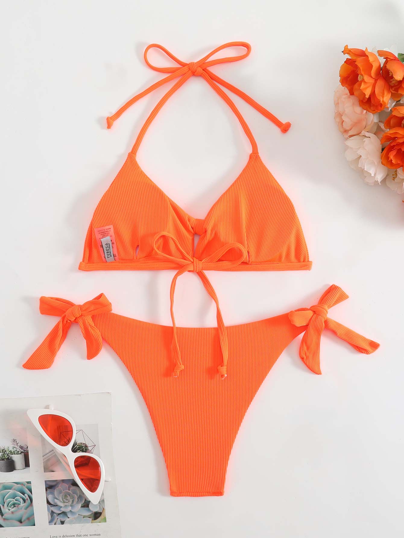 2026 New Solid Color Sexy Circular Cutout Split Set Swimsuit Straps Over-the-Shoulder Halter Two-Piece Bikini Set photo 4