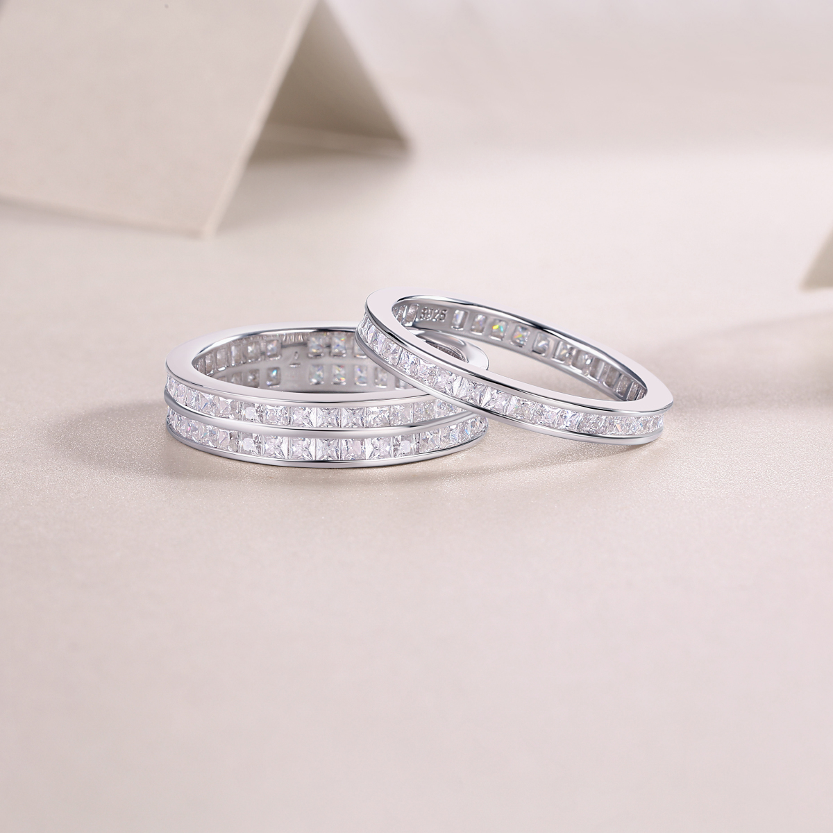 S925 Silver 3.9g Platinum Plated Moissanite Eternity Ring, 108 Pcs D VVS1 Stackable Band, GRA Certified US 5-9 photo 2