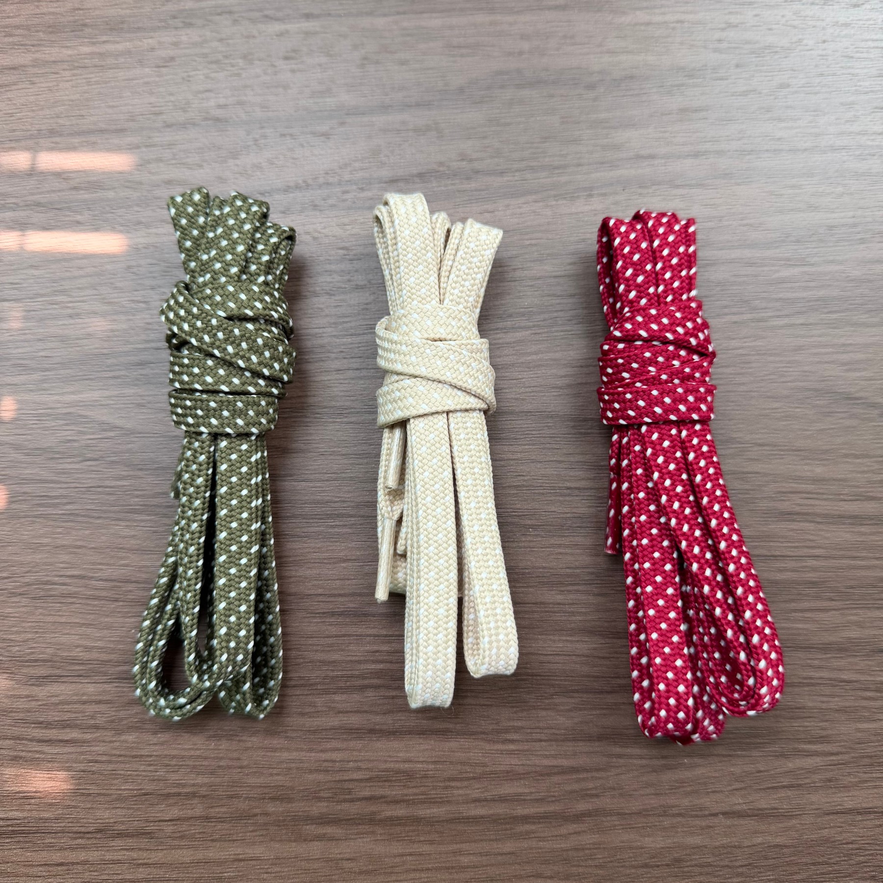 Flat Ribbon Colorful Diagonal-Dot Shoelaces photo 1
