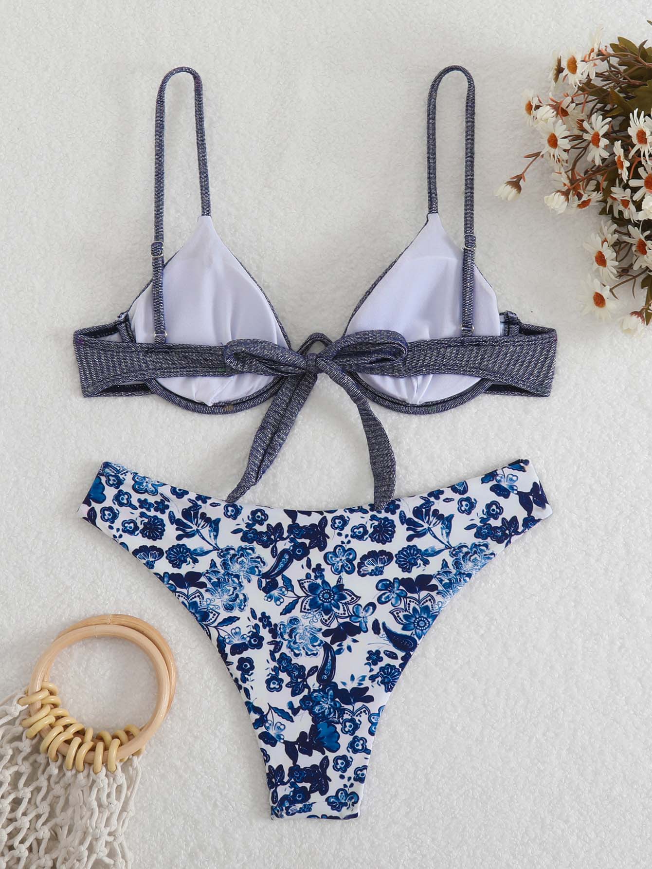 2026 New Solid Color Sexy Circular Cutout Split Set Swimsuit Straps Over-the-Shoulder Halter Two-Piece Bikini Set photo 7