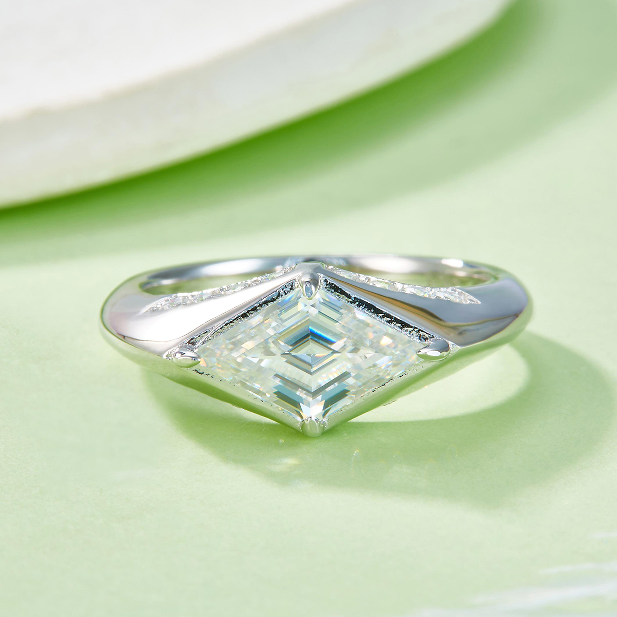S925 Silver 2.2g Kite Cut Moissanite Ring, 12x7mm 2ct D VVS1, GRA Certified US 5-9 photo 2