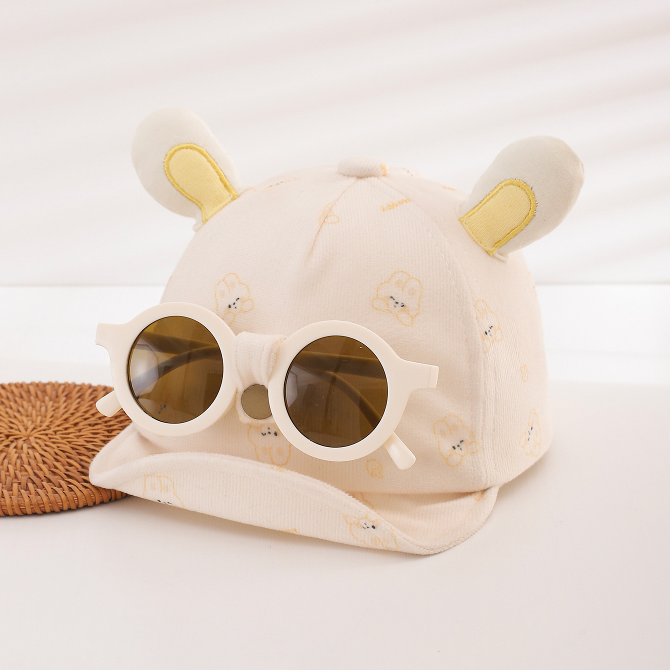 Fall Gender-neutral Three-dimensional Cartoon-style Ears With Glasses Decoration For Baby's Daily Cute Outfit Hat photo 1