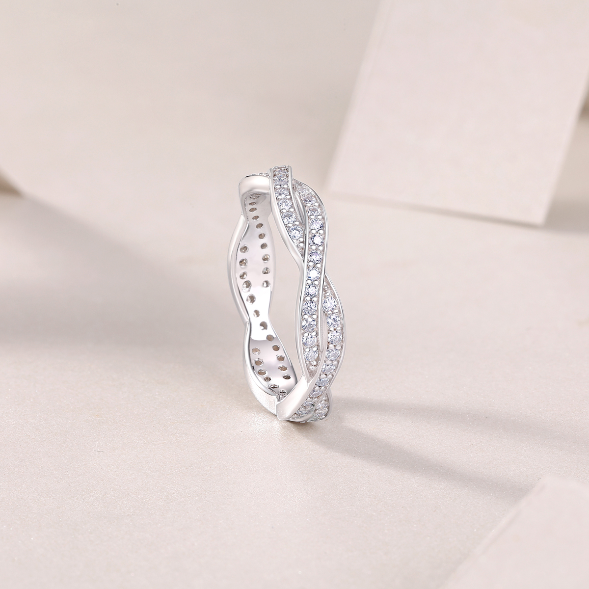 S925 Silver 3.2g Platinum Plated Moissanite Ring, 4.36mm Twisted Pave Band, GRA Certified US 5-9 photo 6