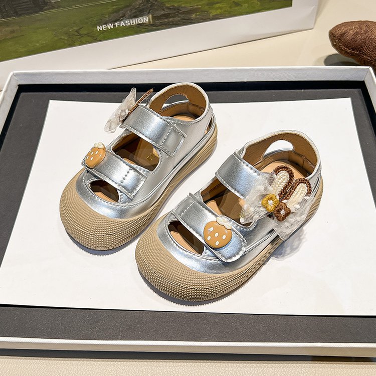 Girl Baby Cute Pendant Sandals Summer New Children's Princess Shoes Baotou Little Girl Soft Soled Shoes photo 8
