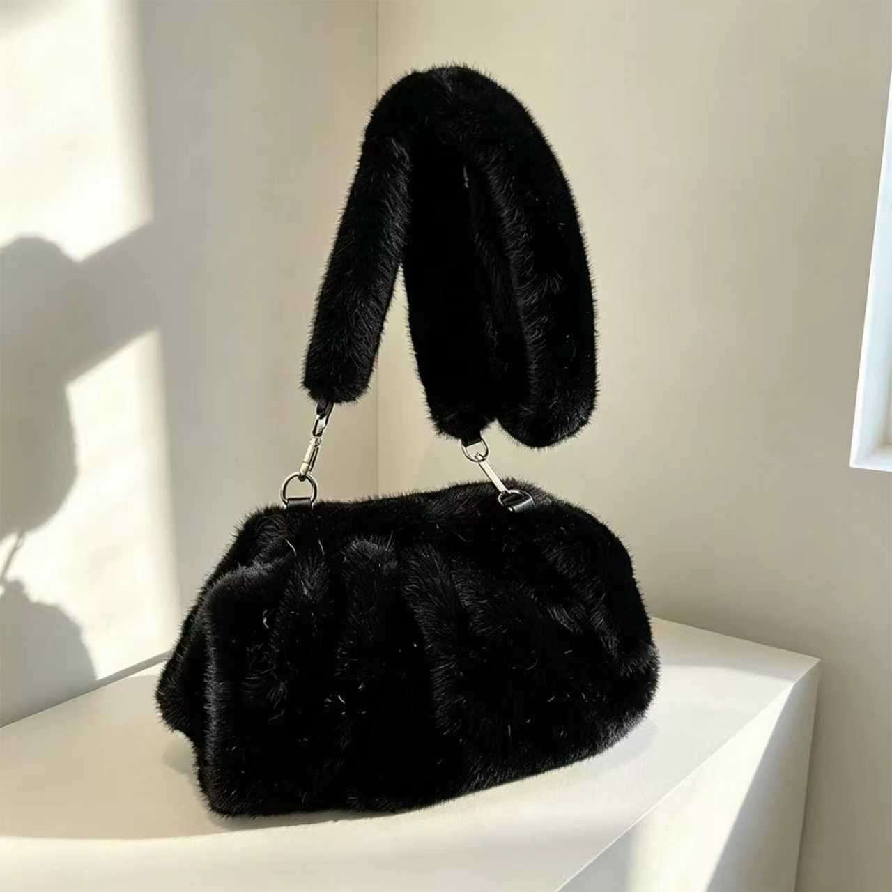 2026 New Plush Shoulder Bag Women's Fashion Imitation Mink Fur Pleated Cloud Bag Autumn-Winter Versatile Crossbody Bag - Black photo 1