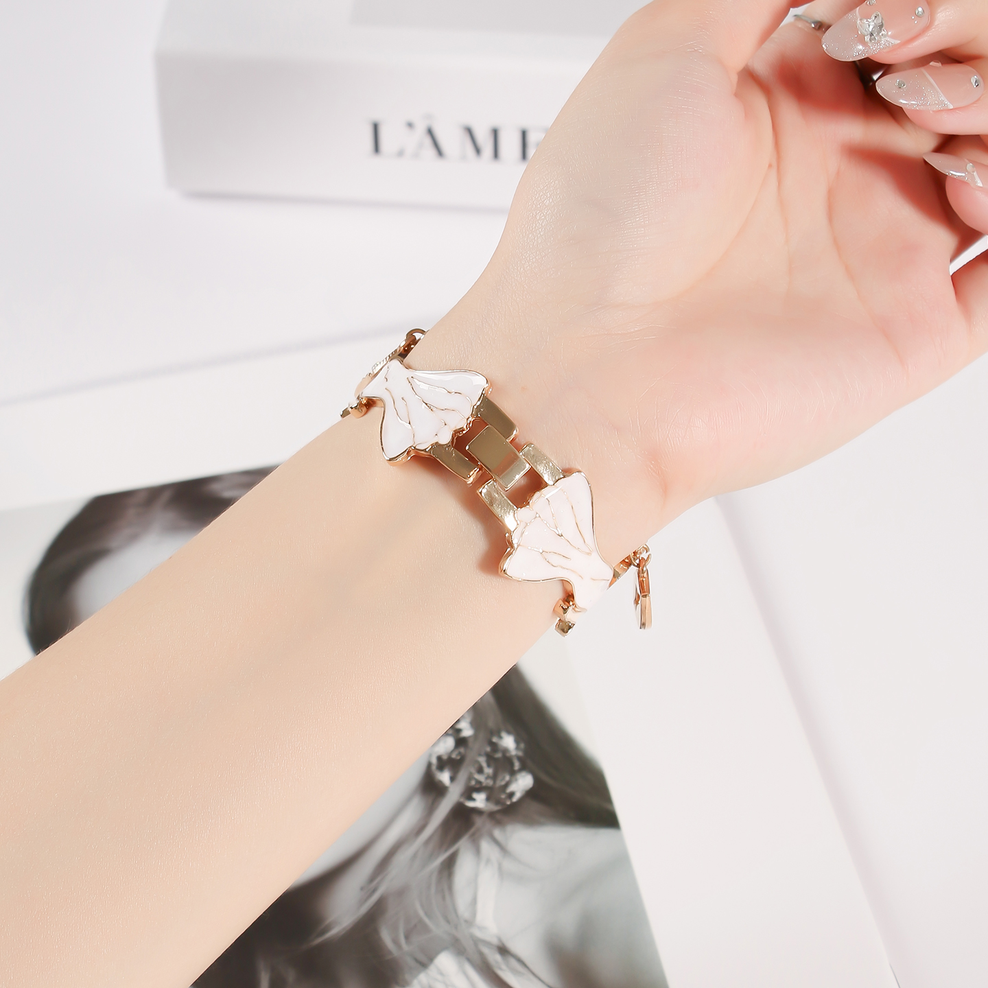 Elegant Lady Enamel Metal Watch Band For IWatch Series 10 9 8 7 6 5 4 3 2 1 SE Ultra, Cute Dress Girl Charm Bracelet Strap, Women Fashion Replacement Wristband photo 3