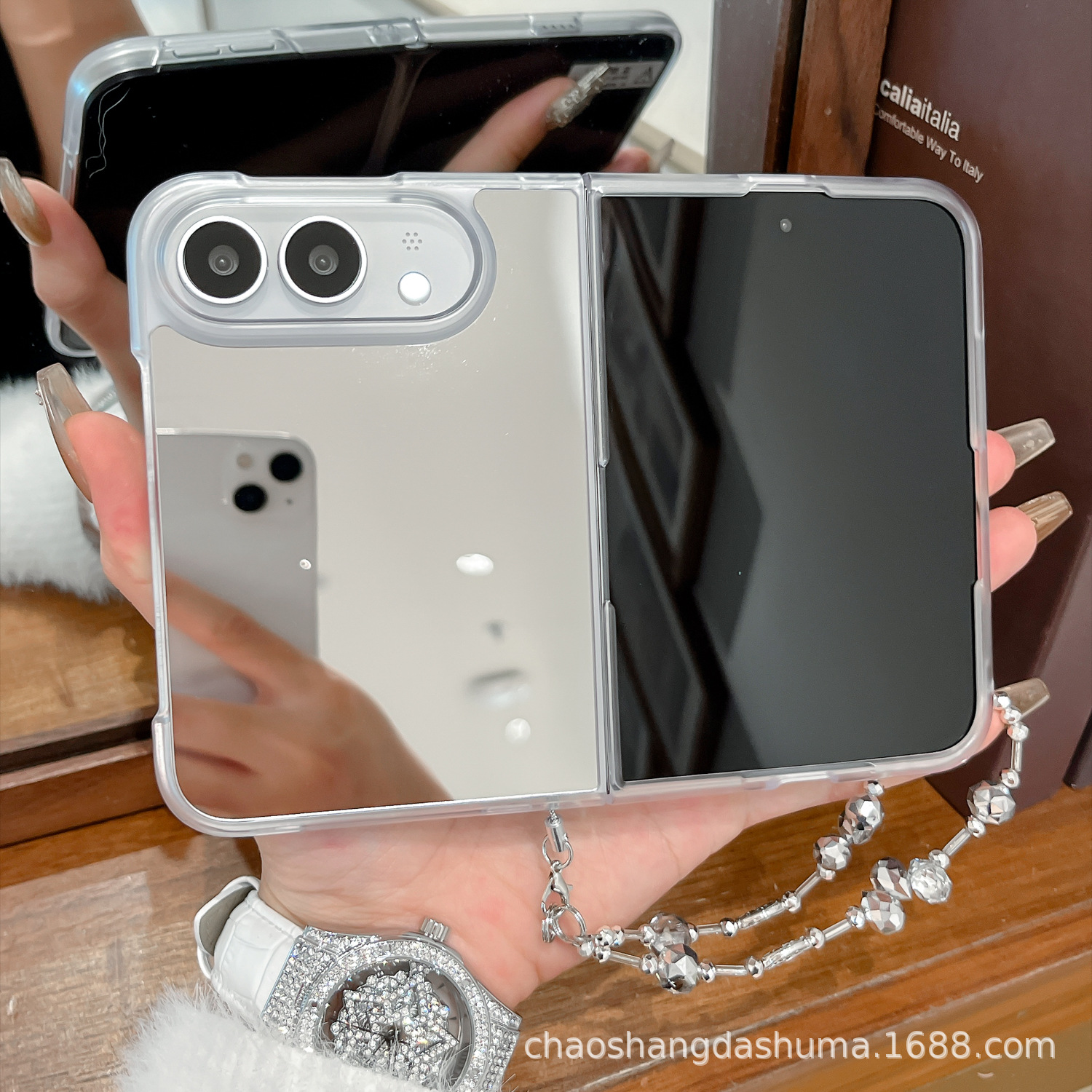 Personalized Minimalist Heart-shaped Mirrored Folding Protective Case photo 3