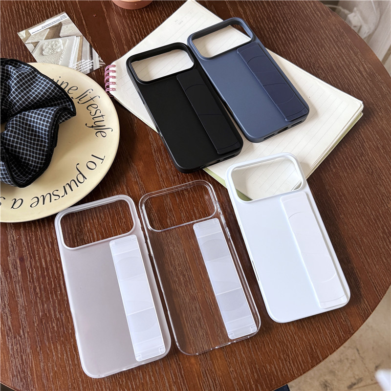 Fashionable And Minimalist Wristband Phone Case photo 1