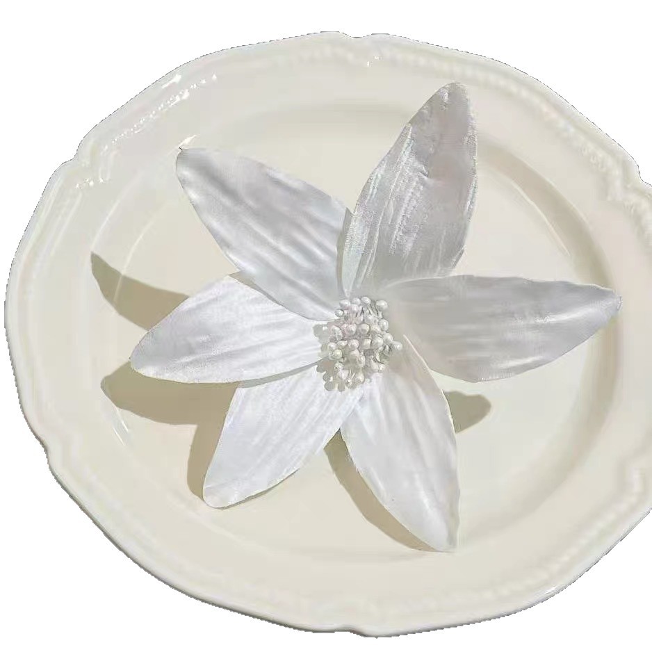 French-style White Iris Hair Clip photo 5