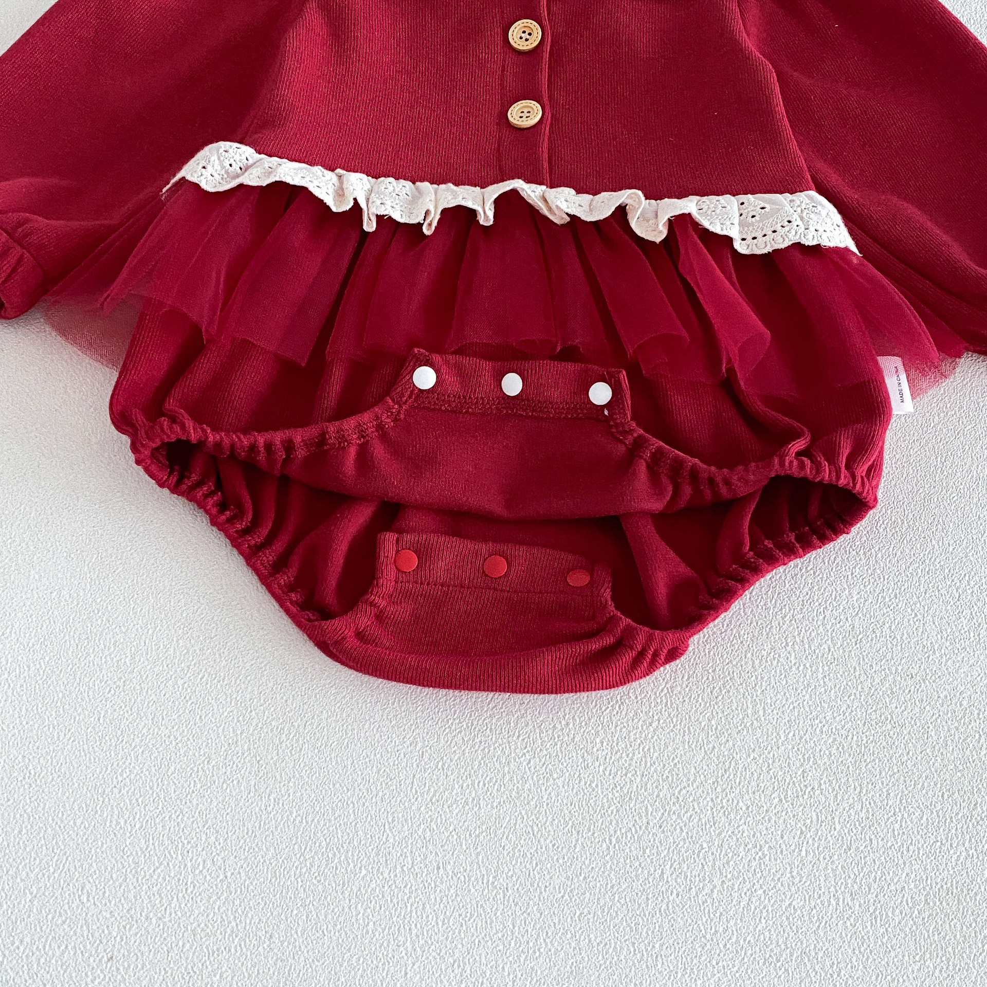 Spring And Autumn Long-Sleeved Baby Onesie photo 2