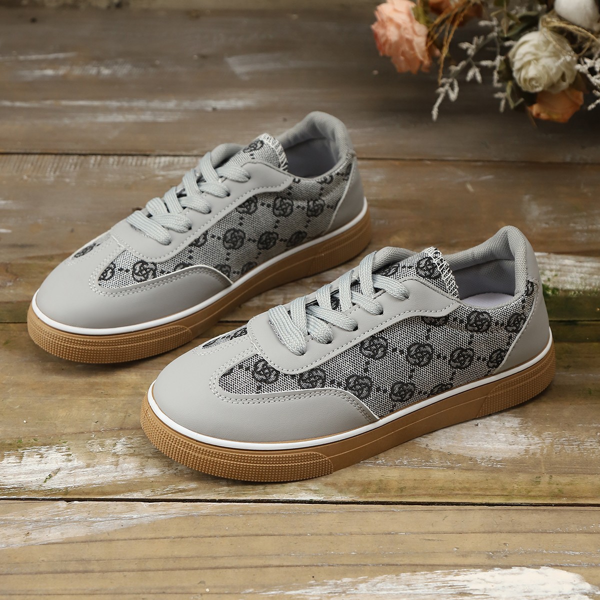 Outerwear Lace-up Low-top Flat Single-layer Shoes Sneakers Sports photo 3