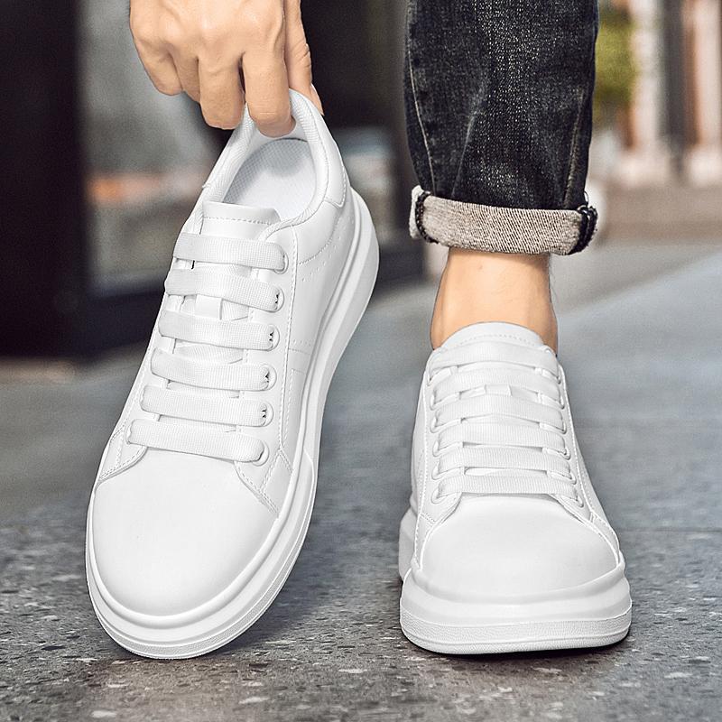 Mens Fashionable Casual Low-top Sports Shoes photo 1