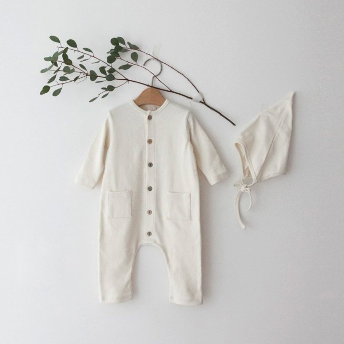 Solid-color Pocketed Chest-opening Baby Romper photo 7
