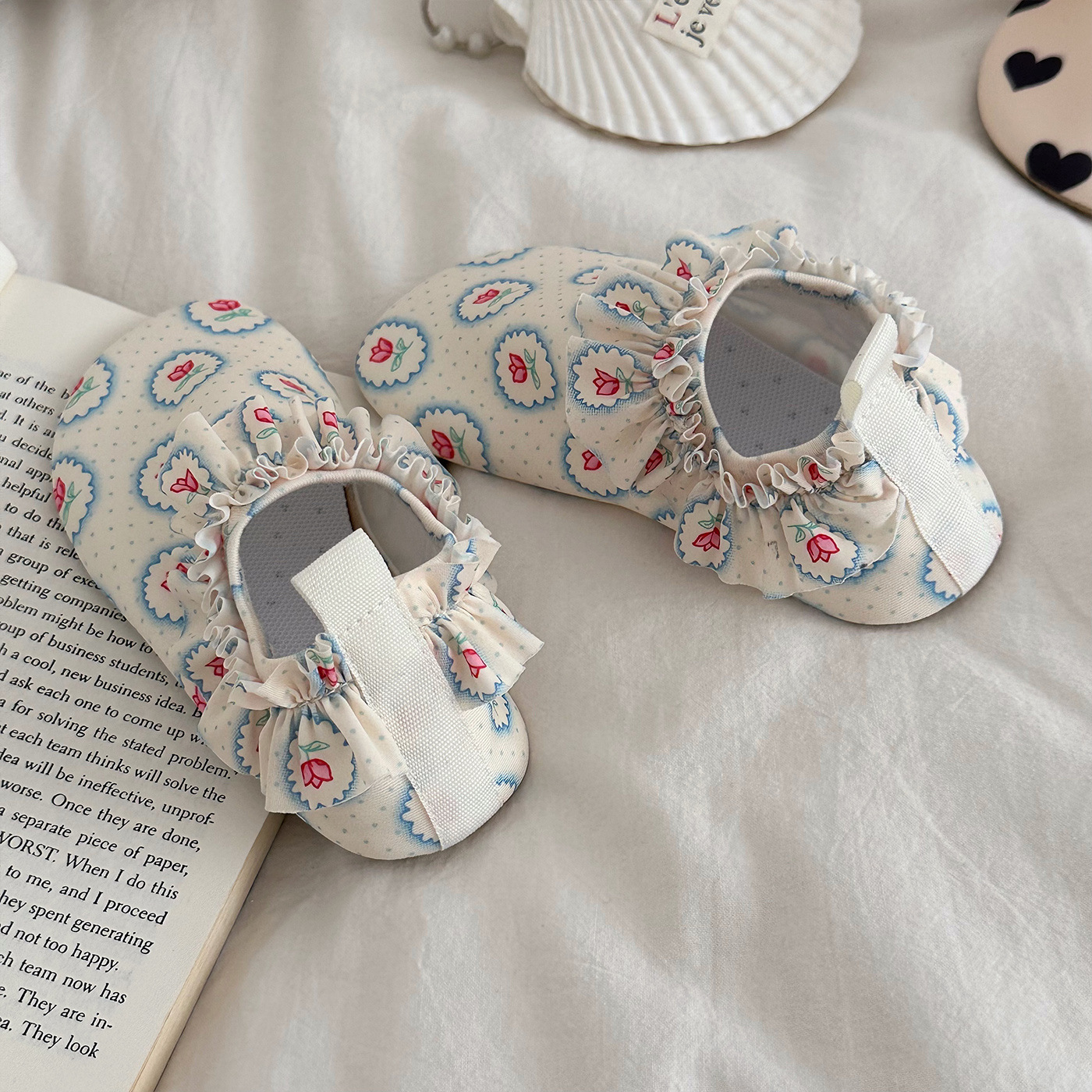 New Childrens Beach Shoes Non-slip For Water Parks photo 8