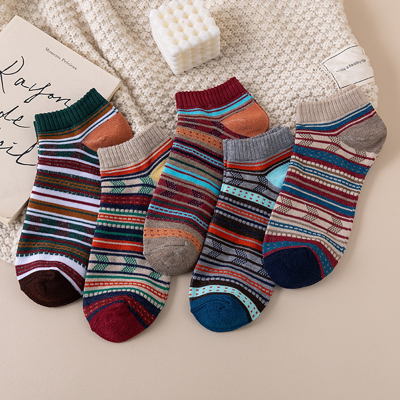 Mens Socks Harajuku-style Ankle Socks With Ethnic Patterns photo 4