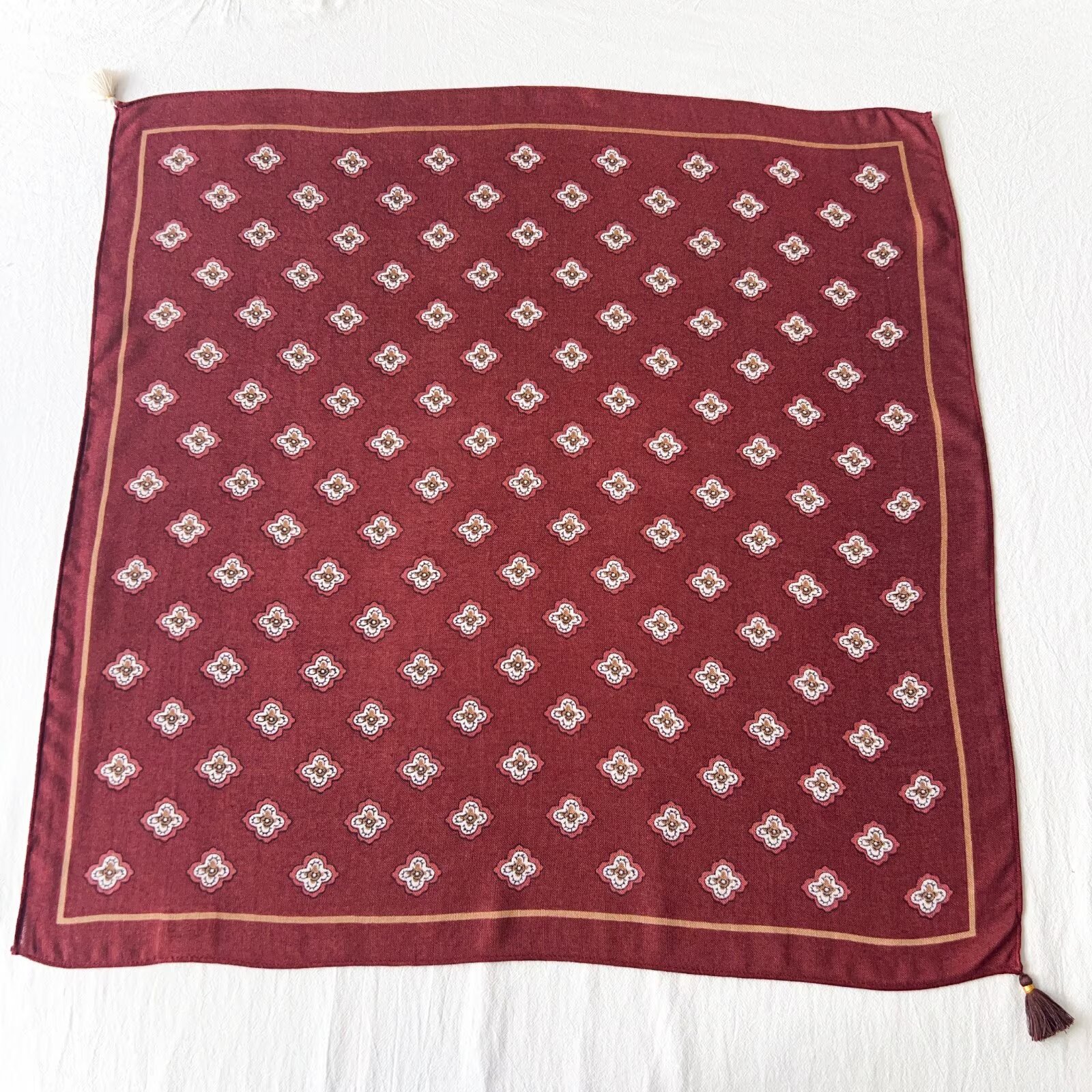 Vintage Geometric Small Flower Tassel Womens Scarf photo 3
