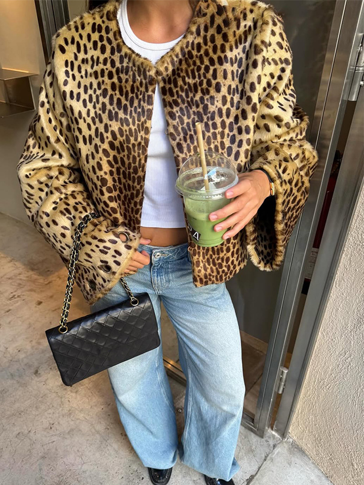 Women's Warm Leopard-print Short Jacket photo 4