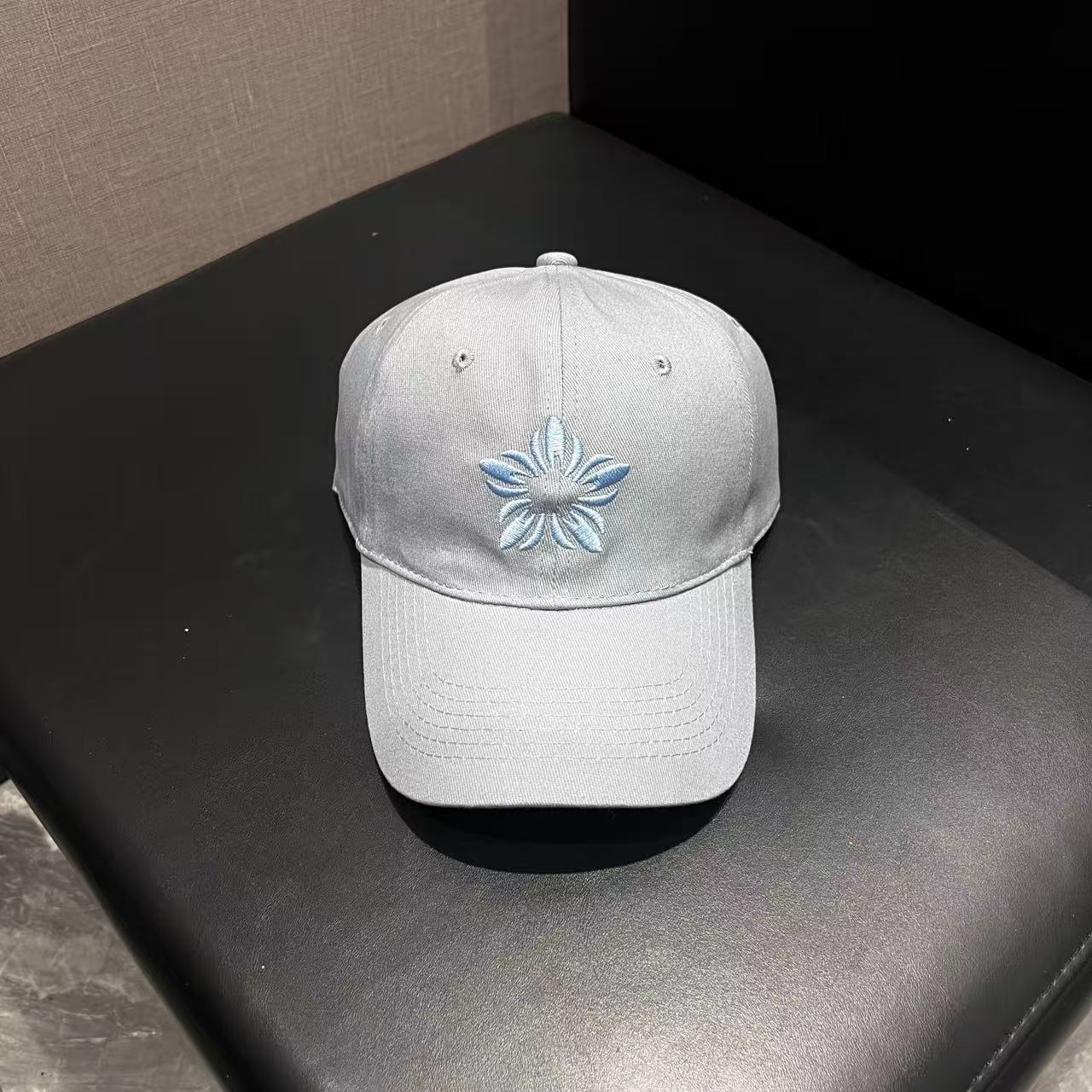 Wide-brimmed Face-flattering Baseball Cap With A Peaked Visor photo 6