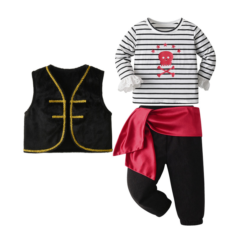 Boys' Pirate Three-Piece Halloween Party Costume photo 5