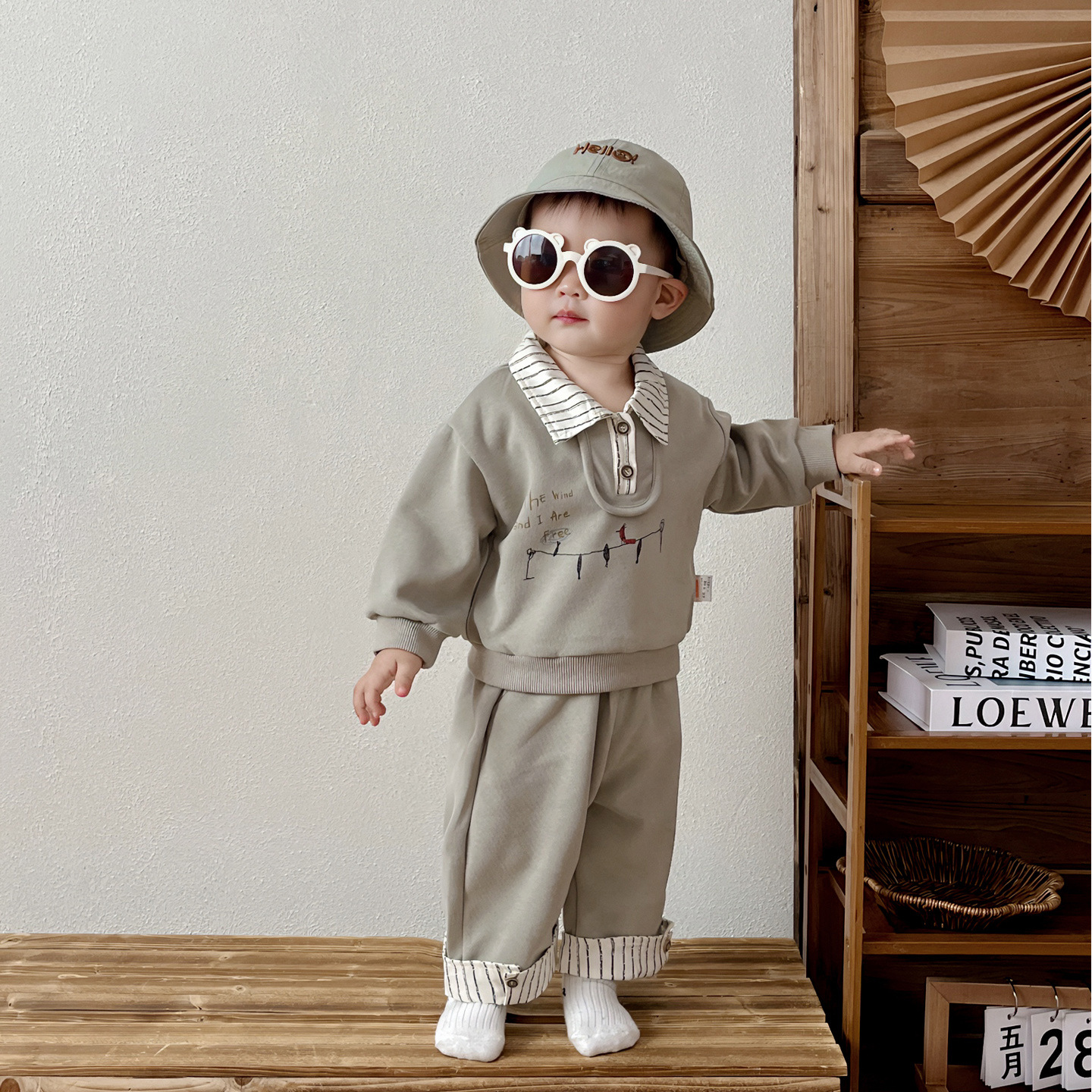 Autumn Clothing Set For Toddlers Top And Pants photo 1
