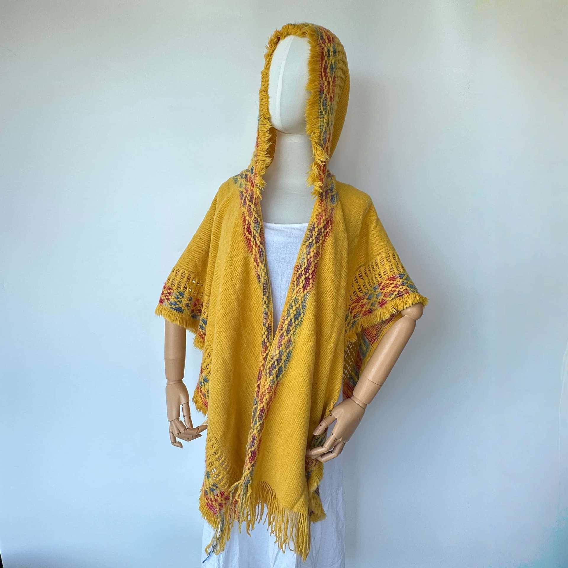 Autumn Winter Warm Ethnic-style Shawl For Travel photo 4