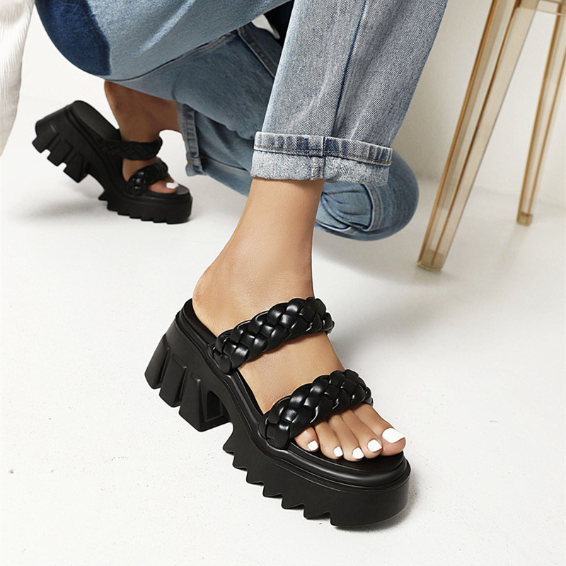Women's Versatile Woven Platform Large-size Sandals photo 7