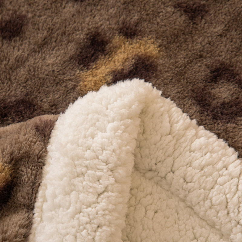 Lambswool Blanket Thickened Double-layer Shawl Blanket photo 3