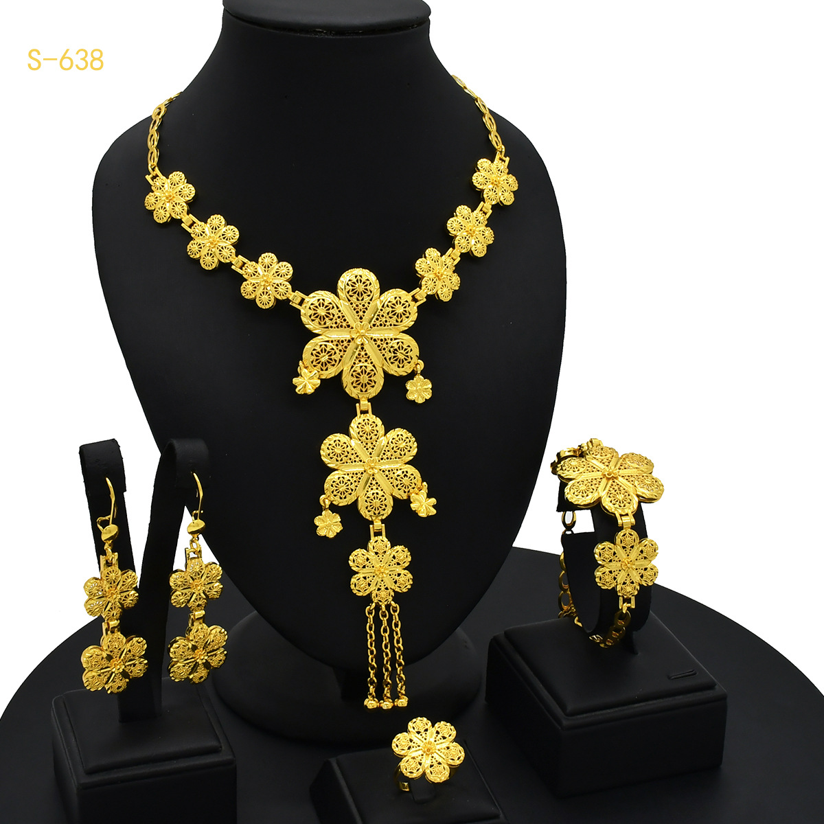 24K Gold Plated Arabic Women's Bridal Jewelry Suit photo 6