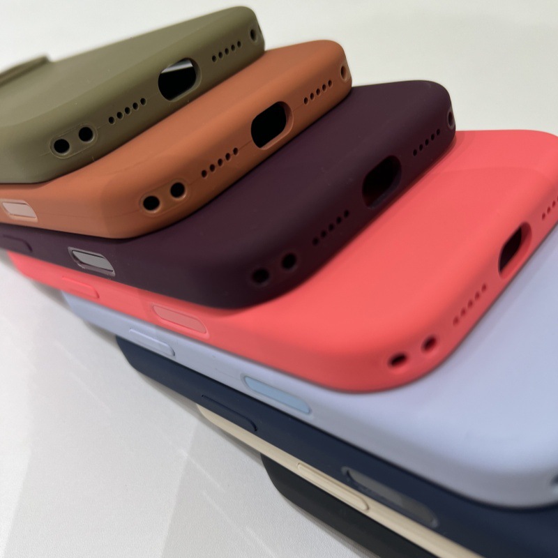 Magnetic Silicone  Case Fo18 Pro Max photo 8