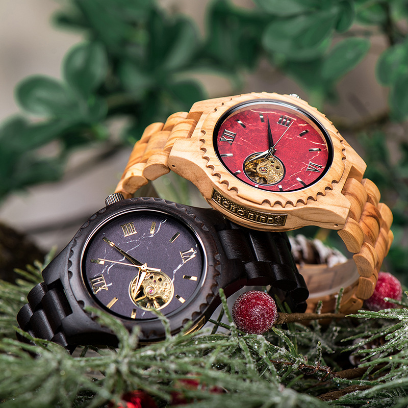 Mens And Womens Minimalist Wooden Watches photo 4