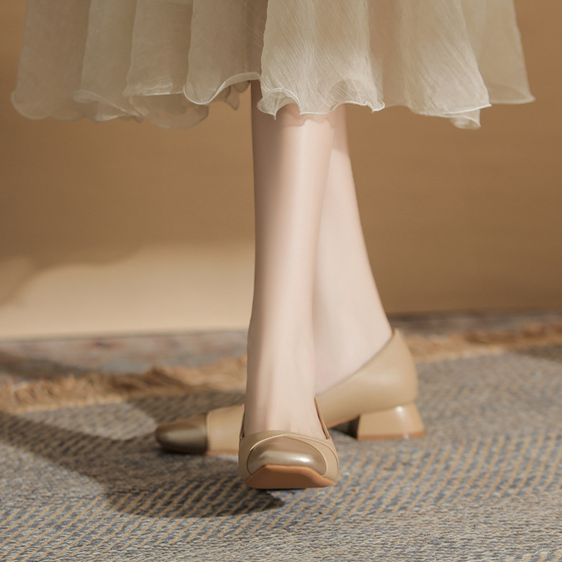 Chunky-heel Mary Jane Women's Shoes photo 2