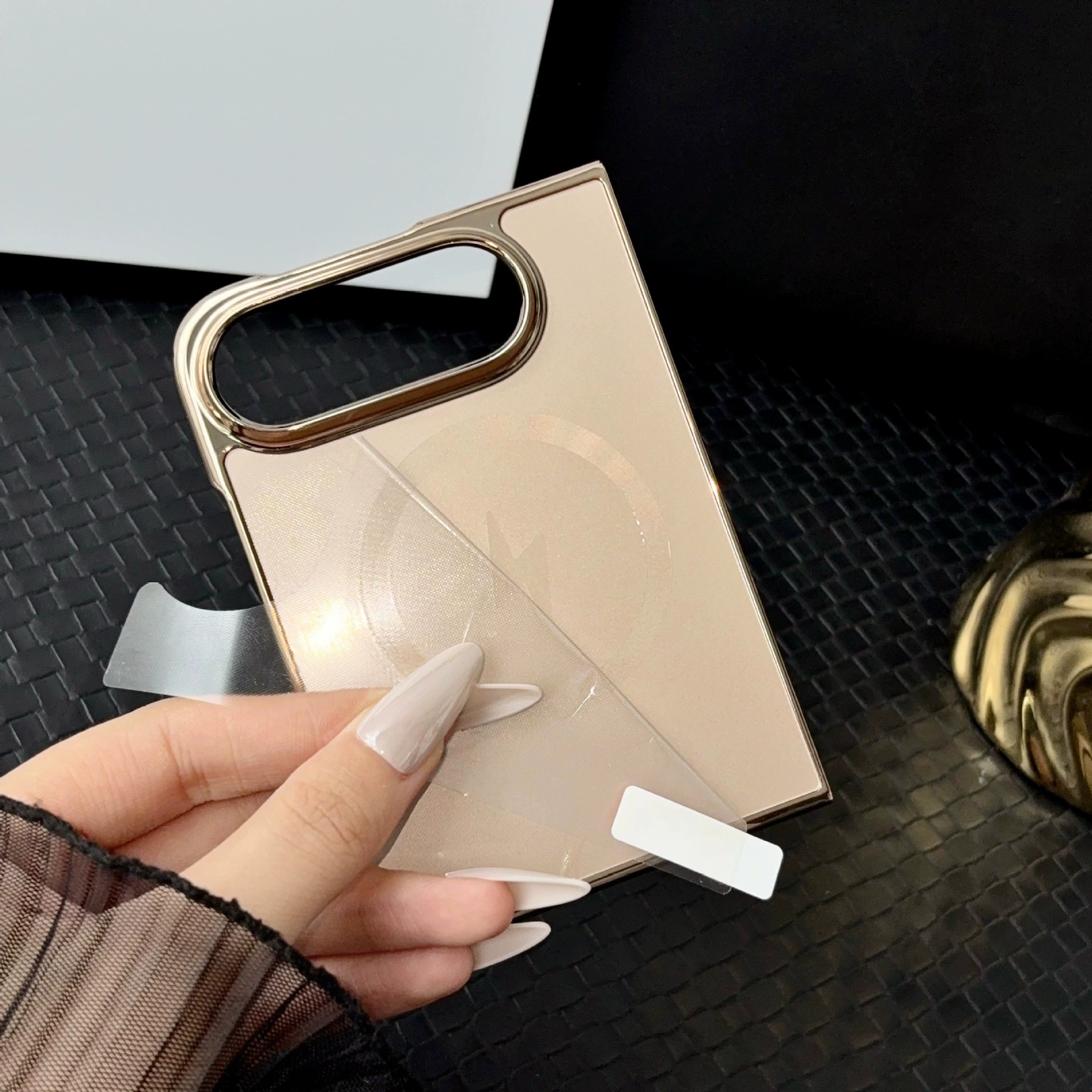 Matte Glitter Magnetic Suction Foldable Drop-proof Phone Case photo 4