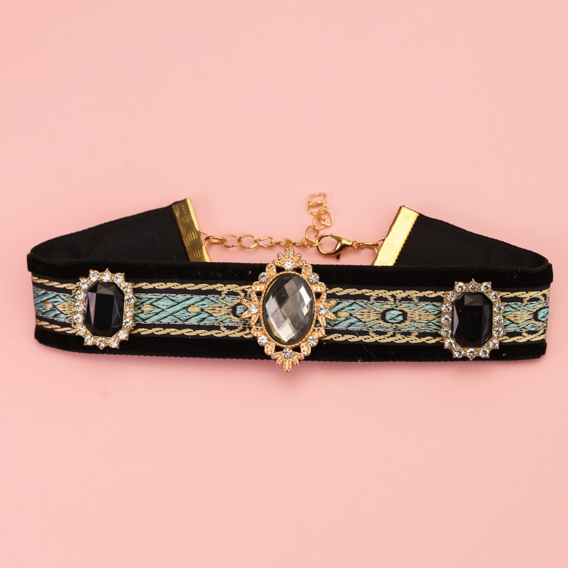 Flocked Ethnic-Style Pet Collar For Cats photo 5